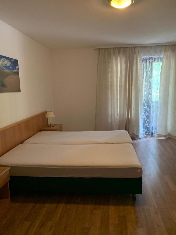 Grando Sukredo Hotel Hamburg-Harburg Exteriör bild