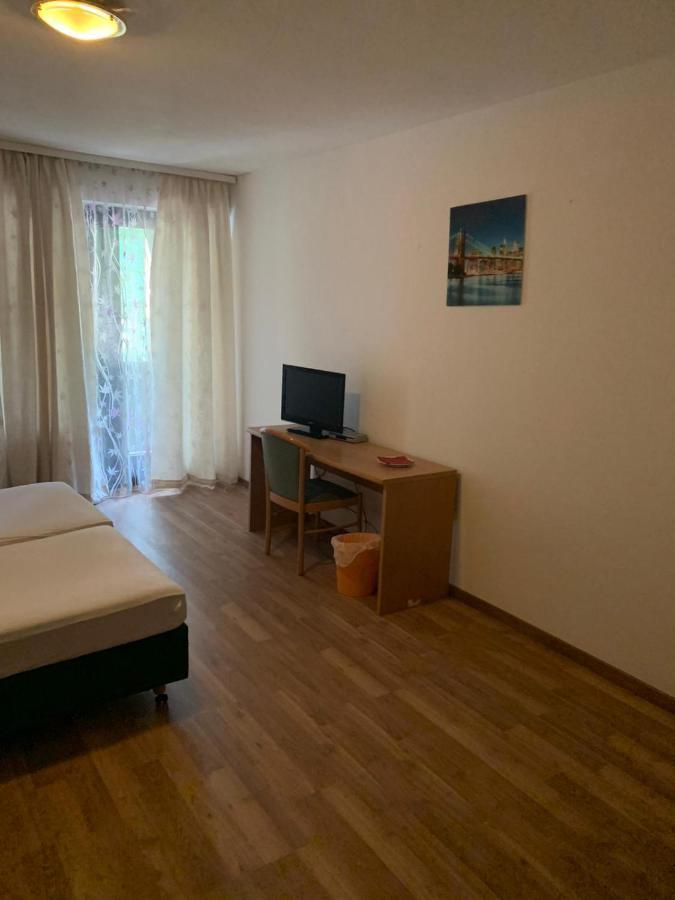 Grando Sukredo Hotel Hamburg-Harburg Exteriör bild